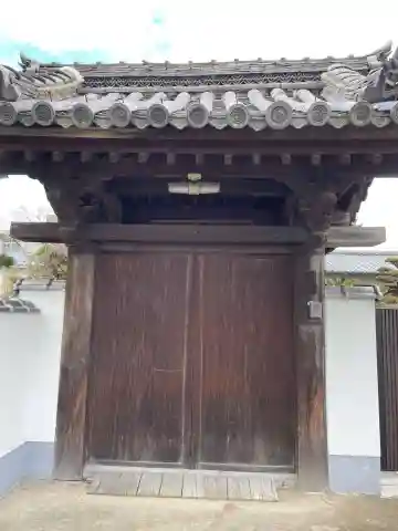 不断寺の山門・神門