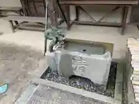 利生院の手水舎