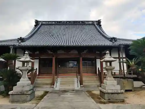 郡家興正寺別院の本殿・本堂