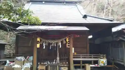 三峯神社の本殿・本堂