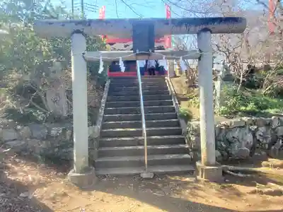 十塚山稲荷神社の鳥居