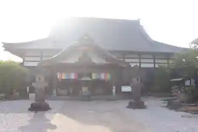 法長寺の本殿・本堂