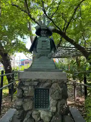 藤森神社の{uncategorized: "未分類", other: "その他", undefined: "問題あり", building: "その他建物", grave: "お墓", sacred_gate: "鳥居", guardian: "狛犬", statue: "像", buddha: "仏像", history: "歴史", nature: "自然", garden: "庭園", animal: "動物", pagoda: "塔", temizu: "手水舎", mountain_gate: "山門・神門", sanctuary: "本殿・本堂", subordinate: "末社・摂社", art: "芸術", scenery: "景色", jizo: "地蔵", ema: "絵馬", goshuin: "御朱印", omikuji: "おみくじ", items: "授与品その他", amulet: "お守り", goshuincho: "御朱印帳", eats: "食事", festival: "お祭り", votive_dance: "神楽", shichigosan: "七五三参", wedding: "結婚式", experience: "体験その他", initially: "初詣", around: "周辺", anti_infection: "感染症対策"}