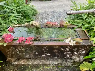 劔神社の手水舎