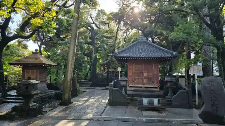 西新井大師総持寺の{uncategorized: "未分類", other: "その他", undefined: "問題あり", building: "その他建物", grave: "お墓", sacred_gate: "鳥居", guardian: "狛犬", statue: "像", buddha: "仏像", history: "歴史", nature: "自然", garden: "庭園", animal: "動物", pagoda: "塔", temizu: "手水舎", mountain_gate: "山門・神門", sanctuary: "本殿・本堂", subordinate: "末社・摂社", art: "芸術", scenery: "景色", jizo: "地蔵", ema: "絵馬", goshuin: "御朱印", omikuji: "おみくじ", items: "授与品その他", amulet: "お守り", goshuincho: "御朱印帳", eats: "食事", festival: "お祭り", votive_dance: "神楽", shichigosan: "七五三参", wedding: "結婚式", experience: "体験その他", initially: "初詣", around: "周辺", anti_infection: "感染症対策"}