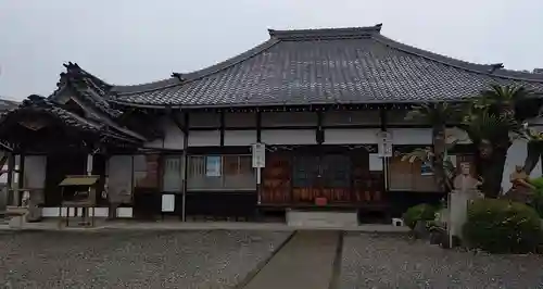 来応寺の本殿・本堂
