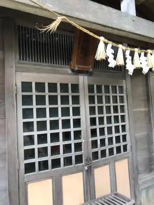 神﨑神社の建物その他