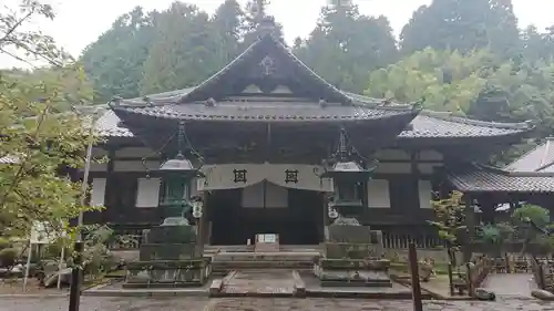 妙法寺の本殿