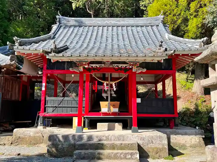 韓国宇豆峰神社の本殿・本堂