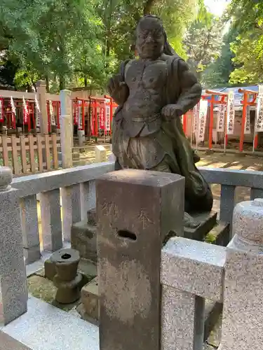 鬼子母神堂　(法明寺）の像