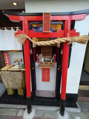 勝運稲荷の本殿・本堂