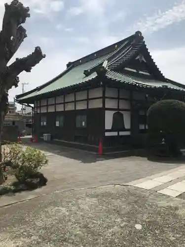 延命寺の本殿・本堂