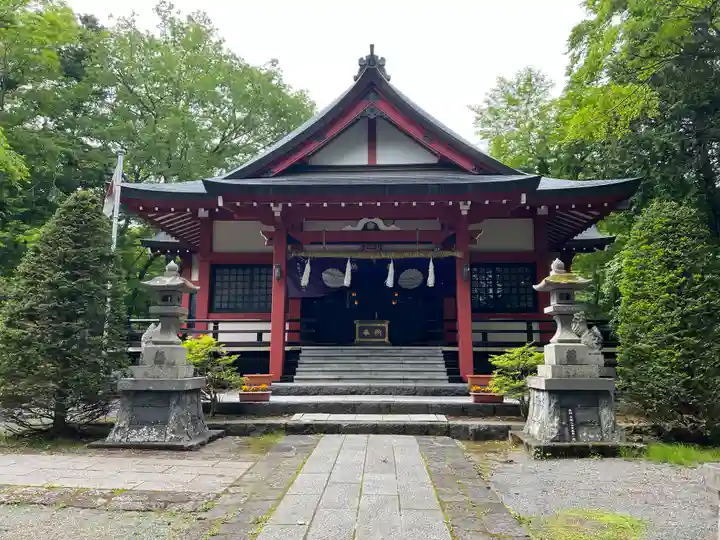山中浅間神社の本殿・本堂