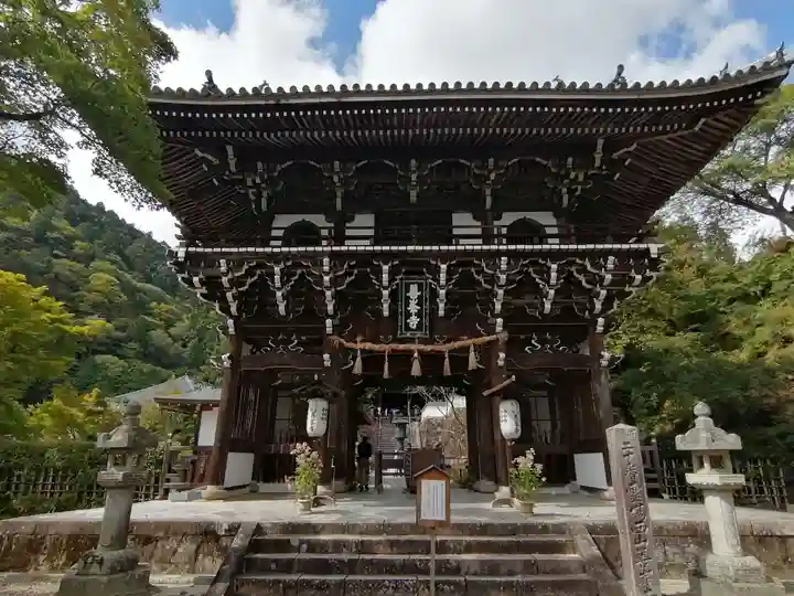 善峯寺の山門・神門