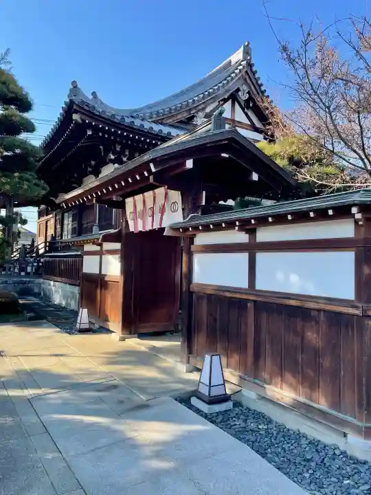 尊勝院の{uncategorized: "未分類", other: "その他", undefined: "問題あり", building: "その他建物", grave: "お墓", sacred_gate: "鳥居", guardian: "狛犬", statue: "像", buddha: "仏像", history: "歴史", nature: "自然", garden: "庭園", animal: "動物", pagoda: "塔", temizu: "手水舎", mountain_gate: "山門・神門", sanctuary: "本殿・本堂", subordinate: "末社・摂社", art: "芸術", scenery: "景色", jizo: "地蔵", ema: "絵馬", goshuin: "御朱印", omikuji: "おみくじ", items: "授与品その他", amulet: "お守り", goshuincho: "御朱印帳", eats: "食事", festival: "お祭り", votive_dance: "神楽", shichigosan: "七五三参", wedding: "結婚式", experience: "体験その他", initially: "初詣", around: "周辺", anti_infection: "感染症対策"}