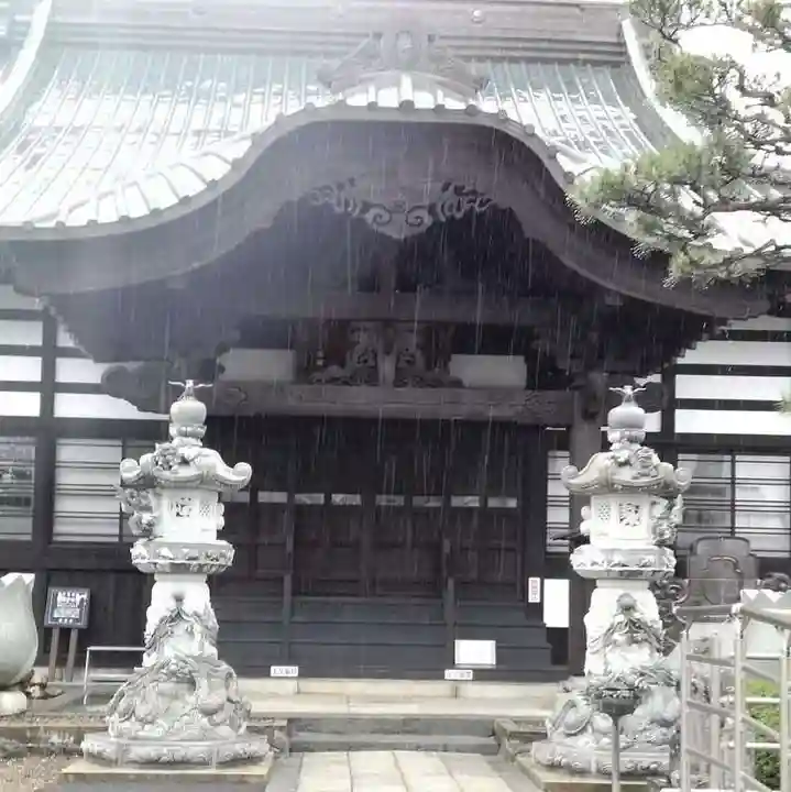 東顕寺の本殿・本堂