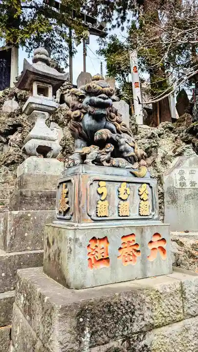 成田山新勝寺の狛犬