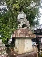 三輪神社の狛犬