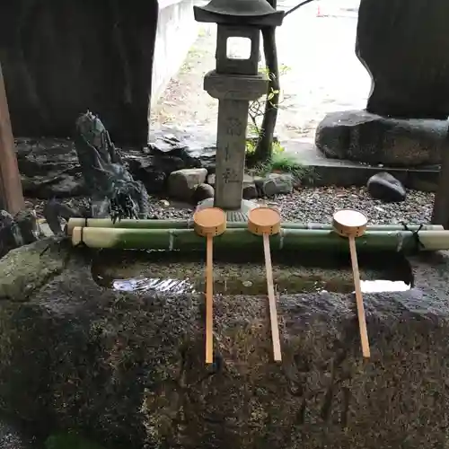 洲嵜神社の手水舎