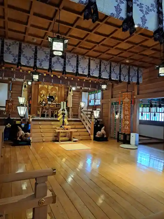 札幌諏訪神社の本殿・本堂