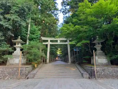 彌彦神社の鳥居