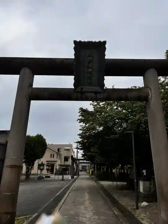 歌懸稲荷神社の{uncategorized: "未分類", other: "その他", undefined: "問題あり", building: "その他建物", grave: "お墓", sacred_gate: "鳥居", guardian: "狛犬", statue: "像", buddha: "仏像", history: "歴史", nature: "自然", garden: "庭園", animal: "動物", pagoda: "塔", temizu: "手水舎", mountain_gate: "山門・神門", sanctuary: "本殿・本堂", subordinate: "末社・摂社", art: "芸術", scenery: "景色", jizo: "地蔵", ema: "絵馬", goshuin: "御朱印", omikuji: "おみくじ", items: "授与品その他", amulet: "お守り", goshuincho: "御朱印帳", eats: "食事", festival: "お祭り", votive_dance: "神楽", shichigosan: "七五三参", wedding: "結婚式", experience: "体験その他", initially: "初詣", around: "周辺", anti_infection: "感染症対策"}