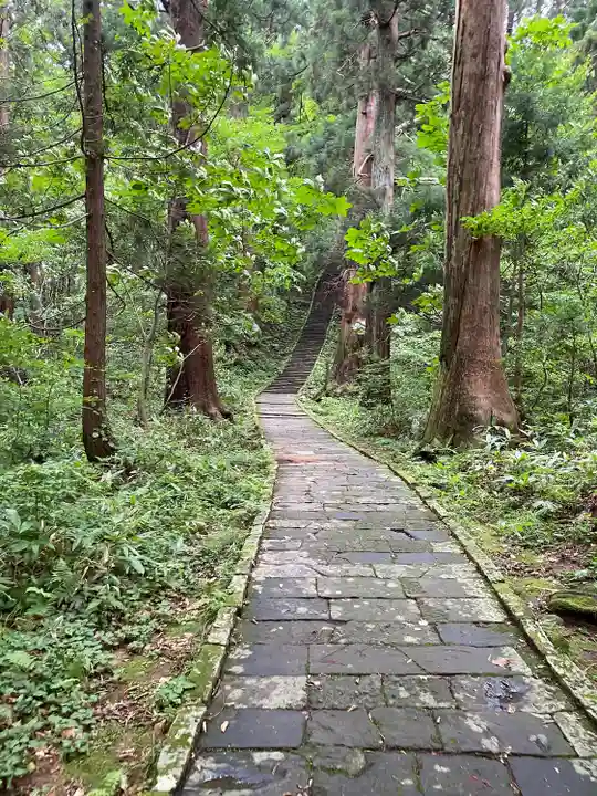 出羽神社(出羽三山神社)~三神合祭殿~(山形県)