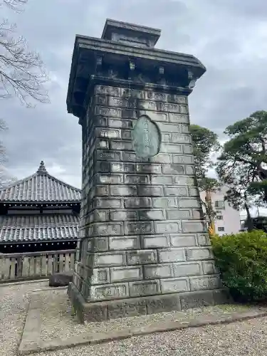 成田山新勝寺の{uncategorized: "未分類", other: "その他", undefined: "問題あり", building: "その他建物", grave: "お墓", sacred_gate: "鳥居", guardian: "狛犬", statue: "像", buddha: "仏像", history: "歴史", nature: "自然", garden: "庭園", animal: "動物", pagoda: "塔", temizu: "手水舎", mountain_gate: "山門・神門", sanctuary: "本殿・本堂", subordinate: "末社・摂社", art: "芸術", scenery: "景色", jizo: "地蔵", ema: "絵馬", goshuin: "御朱印", omikuji: "おみくじ", items: "授与品その他", amulet: "お守り", goshuincho: "御朱印帳", eats: "食事", festival: "お祭り", votive_dance: "神楽", shichigosan: "七五三参", wedding: "結婚式", experience: "体験その他", initially: "初詣", around: "周辺", anti_infection: "感染症対策"}
