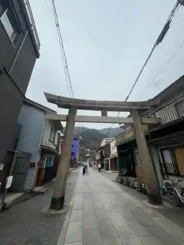 沼名前神社の{uncategorized: "未分類", other: "その他", undefined: "問題あり", building: "その他建物", grave: "お墓", sacred_gate: "鳥居", guardian: "狛犬", statue: "像", buddha: "仏像", history: "歴史", nature: "自然", garden: "庭園", animal: "動物", pagoda: "塔", temizu: "手水舎", mountain_gate: "山門・神門", sanctuary: "本殿・本堂", subordinate: "末社・摂社", art: "芸術", scenery: "景色", jizo: "地蔵", ema: "絵馬", goshuin: "御朱印", omikuji: "おみくじ", items: "授与品その他", amulet: "お守り", goshuincho: "御朱印帳", eats: "食事", festival: "お祭り", votive_dance: "神楽", shichigosan: "七五三参", wedding: "結婚式", experience: "体験その他", initially: "初詣", around: "周辺", anti_infection: "感染症対策"}