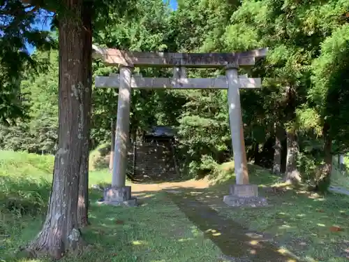 八幡神社の鳥居