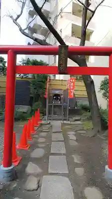妻戀神社の末社・摂社