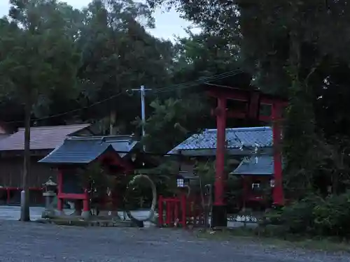 加紫久利神社の建物その他