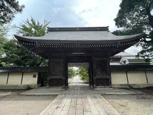 高宮神社の山門