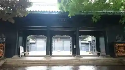 湯島聖堂の山門・神門