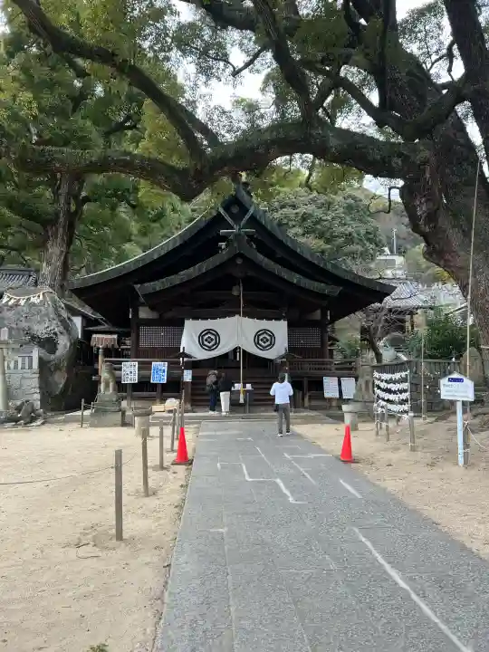 住吉神社の{uncategorized: "未分類", other: "その他", undefined: "問題あり", building: "その他建物", grave: "お墓", sacred_gate: "鳥居", guardian: "狛犬", statue: "像", buddha: "仏像", history: "歴史", nature: "自然", garden: "庭園", animal: "動物", pagoda: "塔", temizu: "手水舎", mountain_gate: "山門・神門", sanctuary: "本殿・本堂", subordinate: "末社・摂社", art: "芸術", scenery: "景色", jizo: "地蔵", ema: "絵馬", goshuin: "御朱印", omikuji: "おみくじ", items: "授与品その他", amulet: "お守り", goshuincho: "御朱印帳", eats: "食事", festival: "お祭り", votive_dance: "神楽", shichigosan: "七五三参", wedding: "結婚式", experience: "体験その他", initially: "初詣", around: "周辺", anti_infection: "感染症対策"}