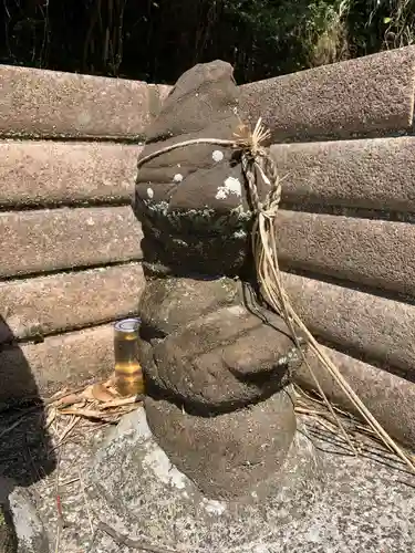 御嶽神社の像