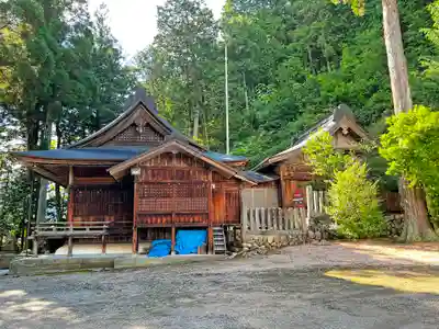 阿多由太神社の本殿・本堂