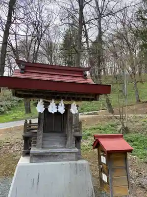 新得神社の末社・摂社