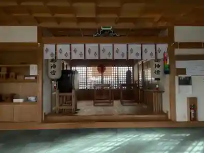 須賀神社の本殿・本堂