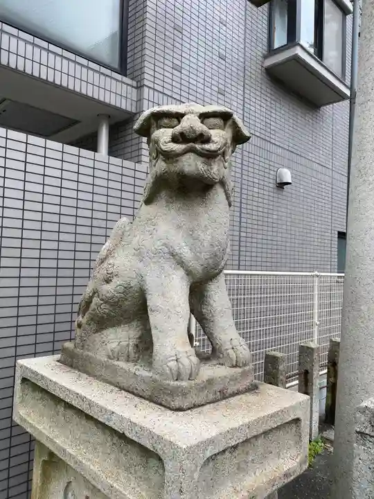 日置神社の狛犬