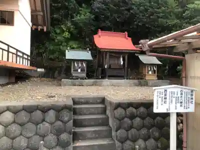 片岡神明宮の末社・摂社
