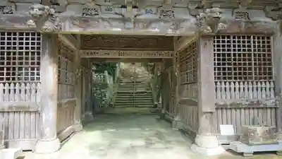 摩尼寺の山門・神門