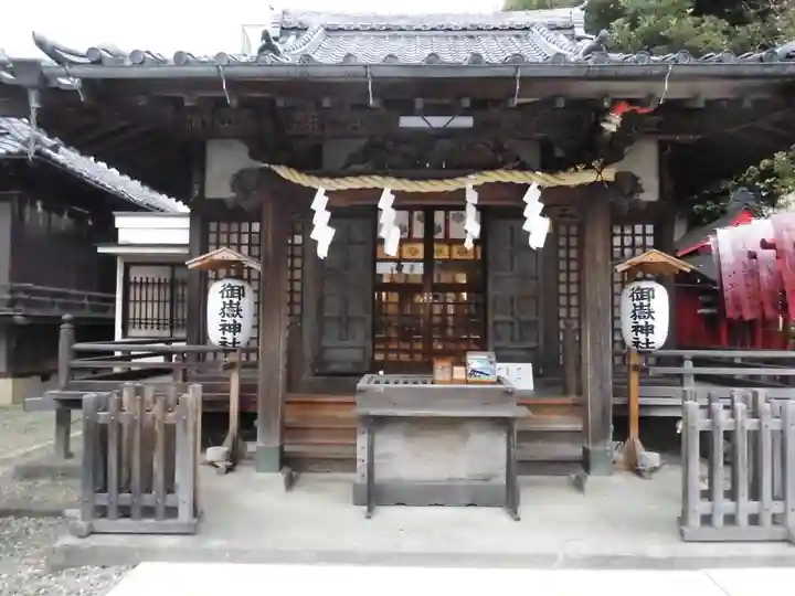 池袋御嶽神社の本殿・本堂