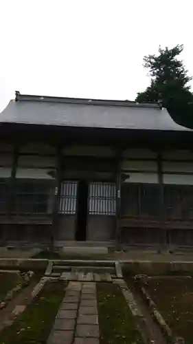 竜献寺の本殿・本堂