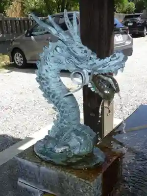 神明宮の手水舎