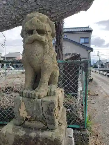 吉津羅神社の狛犬