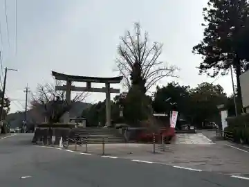 新日吉神宮の{uncategorized: "未分類", other: "その他", undefined: "問題あり", building: "その他建物", grave: "お墓", sacred_gate: "鳥居", guardian: "狛犬", statue: "像", buddha: "仏像", history: "歴史", nature: "自然", garden: "庭園", animal: "動物", pagoda: "塔", temizu: "手水舎", mountain_gate: "山門・神門", sanctuary: "本殿・本堂", subordinate: "末社・摂社", art: "芸術", scenery: "景色", jizo: "地蔵", ema: "絵馬", goshuin: "御朱印", omikuji: "おみくじ", items: "授与品その他", amulet: "お守り", goshuincho: "御朱印帳", eats: "食事", festival: "お祭り", votive_dance: "神楽", shichigosan: "七五三参", wedding: "結婚式", experience: "体験その他", initially: "初詣", around: "周辺", anti_infection: "感染症対策"}