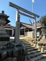 神明神社の{uncategorized: "未分類", other: "その他", undefined: "問題あり", building: "その他建物", grave: "お墓", sacred_gate: "鳥居", guardian: "狛犬", statue: "像", buddha: "仏像", history: "歴史", nature: "自然", garden: "庭園", animal: "動物", pagoda: "塔", temizu: "手水舎", mountain_gate: "山門・神門", sanctuary: "本殿・本堂", subordinate: "末社・摂社", art: "芸術", scenery: "景色", jizo: "地蔵", ema: "絵馬", goshuin: "御朱印", omikuji: "おみくじ", items: "授与品その他", amulet: "お守り", goshuincho: "御朱印帳", eats: "食事", festival: "お祭り", votive_dance: "神楽", shichigosan: "七五三参", wedding: "結婚式", experience: "体験その他", initially: "初詣", around: "周辺", anti_infection: "感染症対策"}