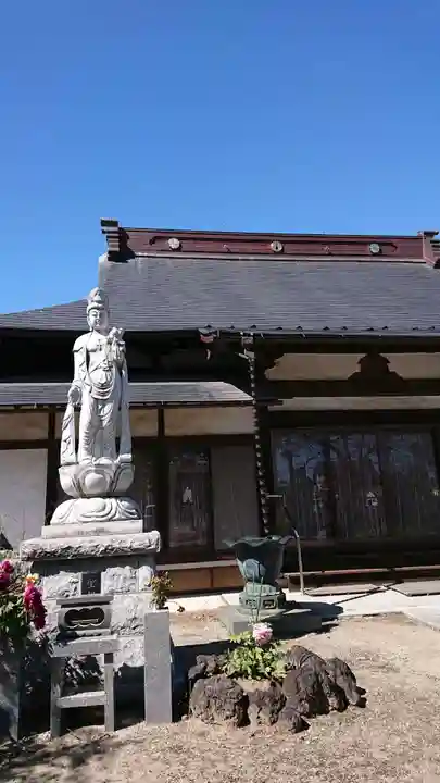 竜沢寺の本殿・本堂