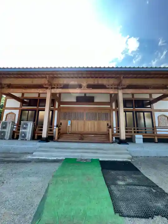 竜島院の本殿・本堂